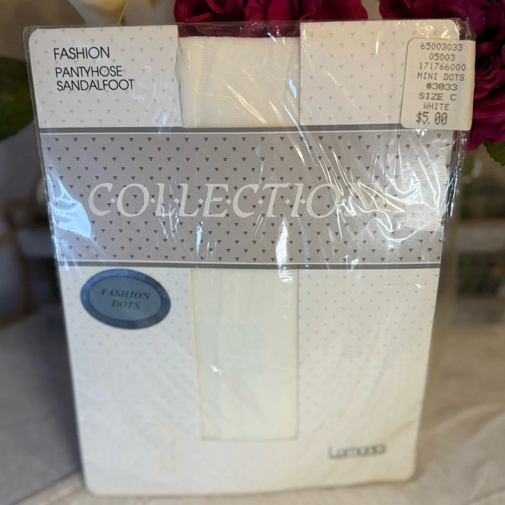 Lamonts Vintage Pantyhose‎ White Size C Mini Dots. Sandalfoot PNW